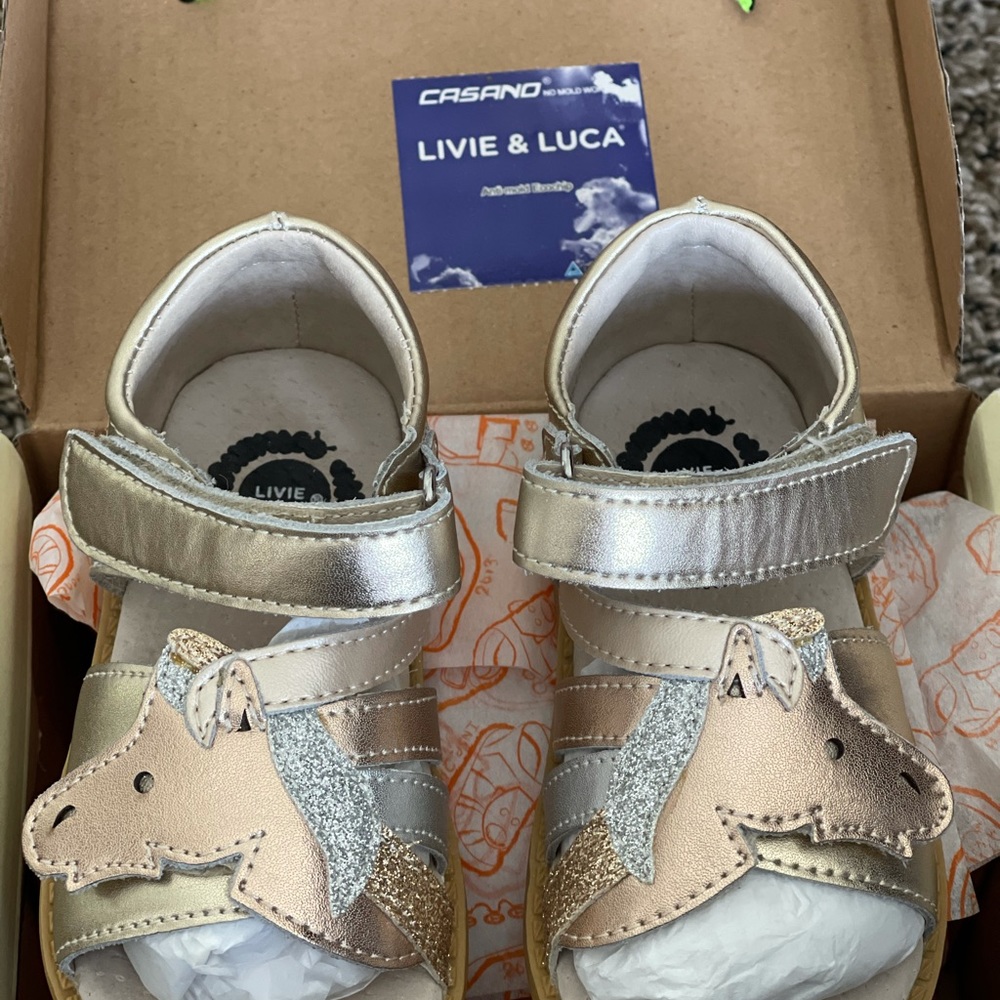 NEW Livie & Luca unicorn sandals